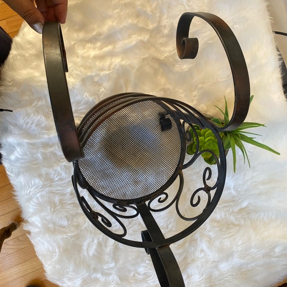 Hanging planter - Picture 3 of 6